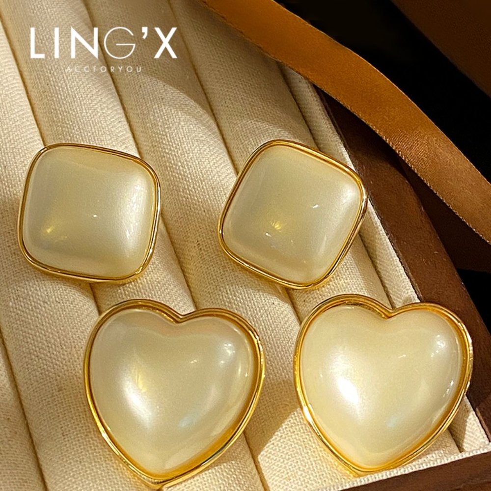 Cream White Peach Heart Pearl Love Earrings